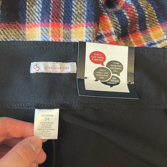 NWT The Secret Agent collection pants 24 women’s - Picture 10 of 10